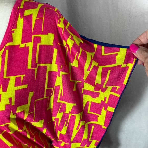 Bright Stylish Blouse - Picture 6 of 11